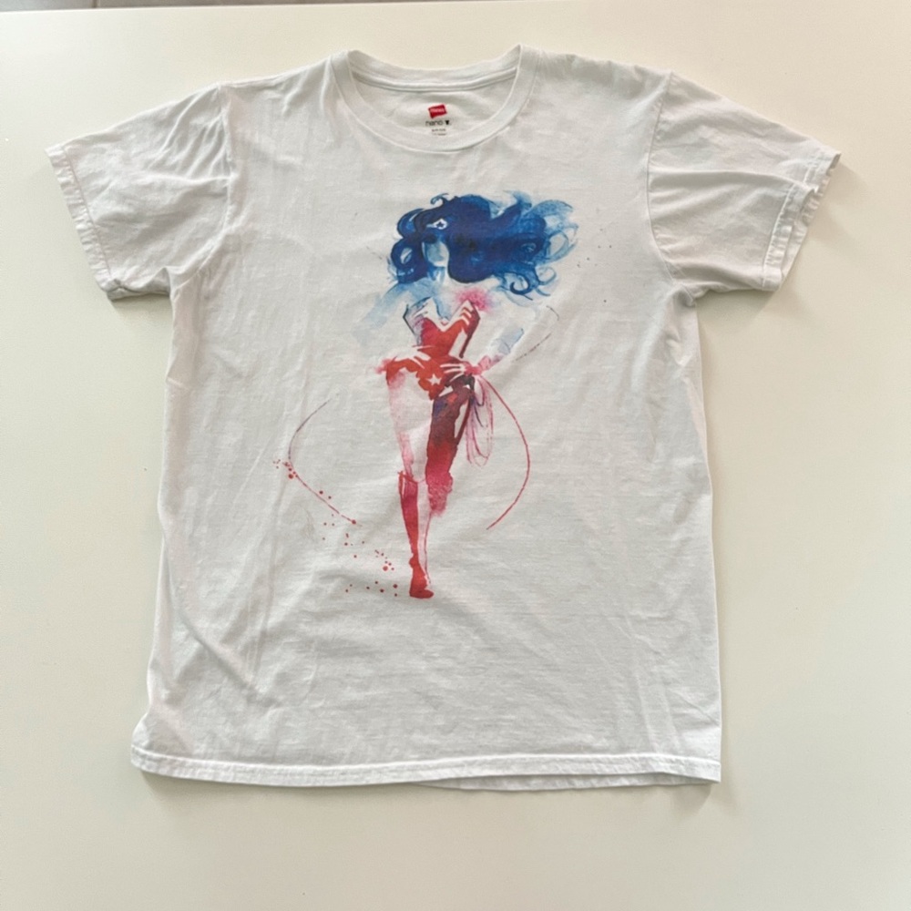 💰4/$25 SALE💰 Wonder Woman T-shirt